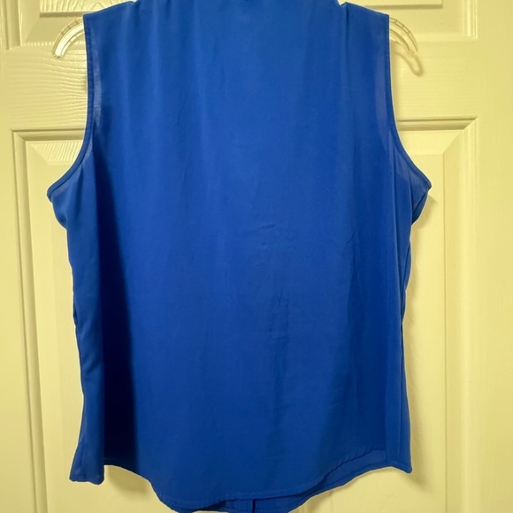 Calvin Klein sleeveless button shirt with tie ribbon - Picture 4 of 4